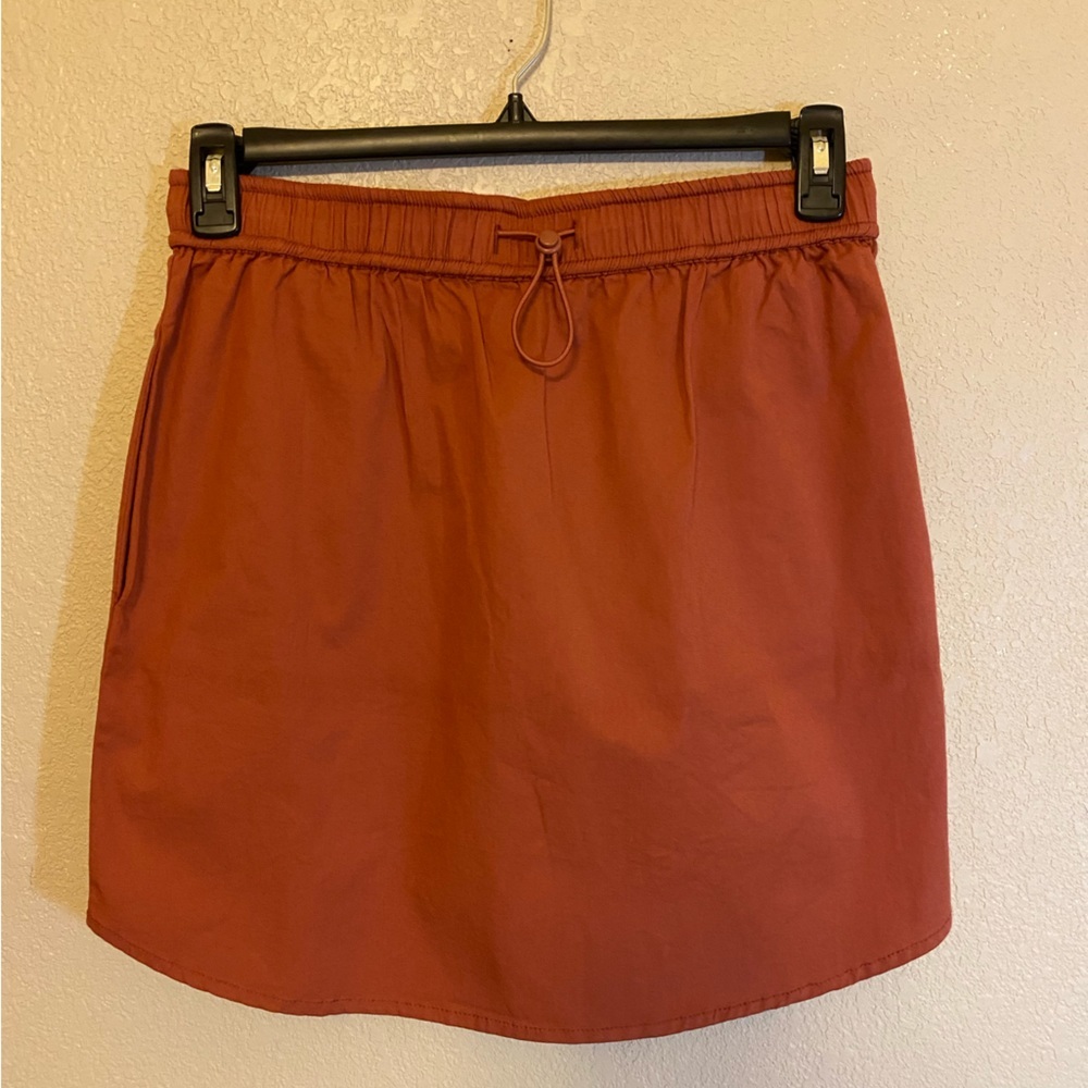 NWT Sundry by Evereve Woven Sunday Skirt in Brick, Size 2 (M 8-10)